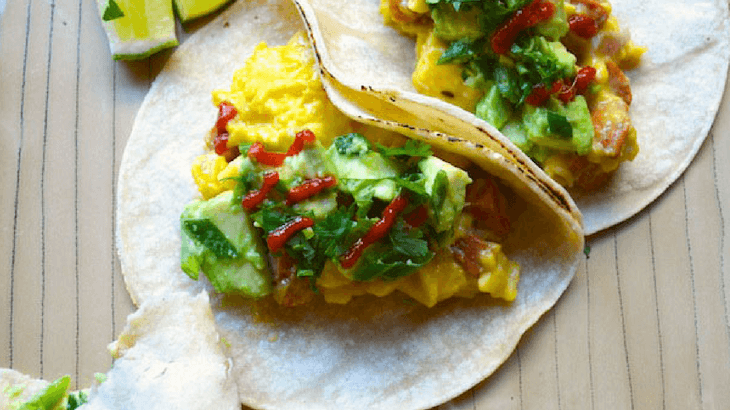 Pregnancy breakfast idea - scrambled eggs with avocado