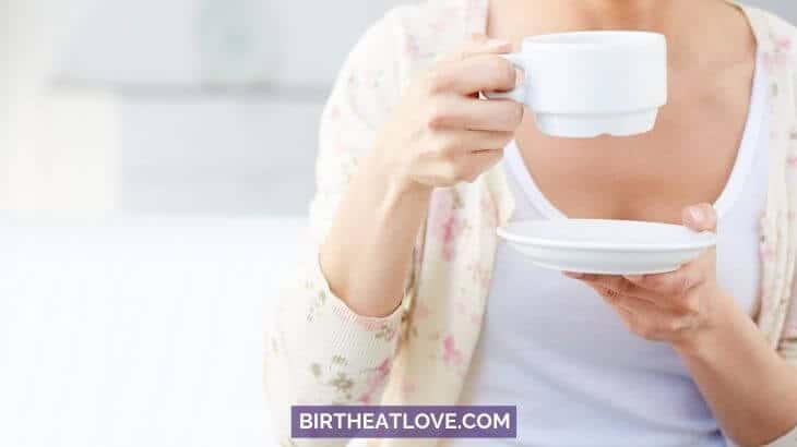 breastfeeding mother drinking tea